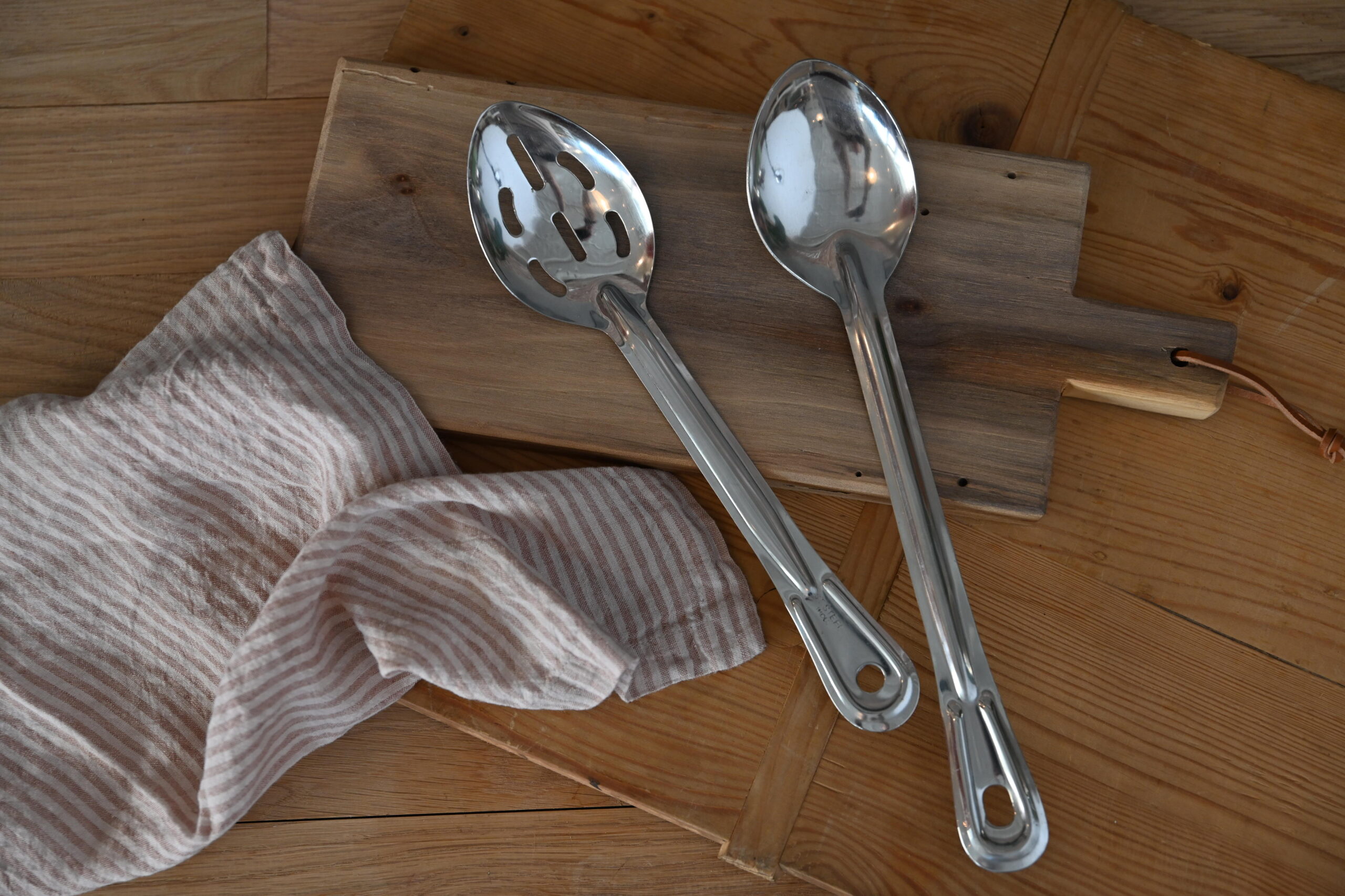 Slotted Stainless Steel Serving Spoon with Grooved Handle – Medium