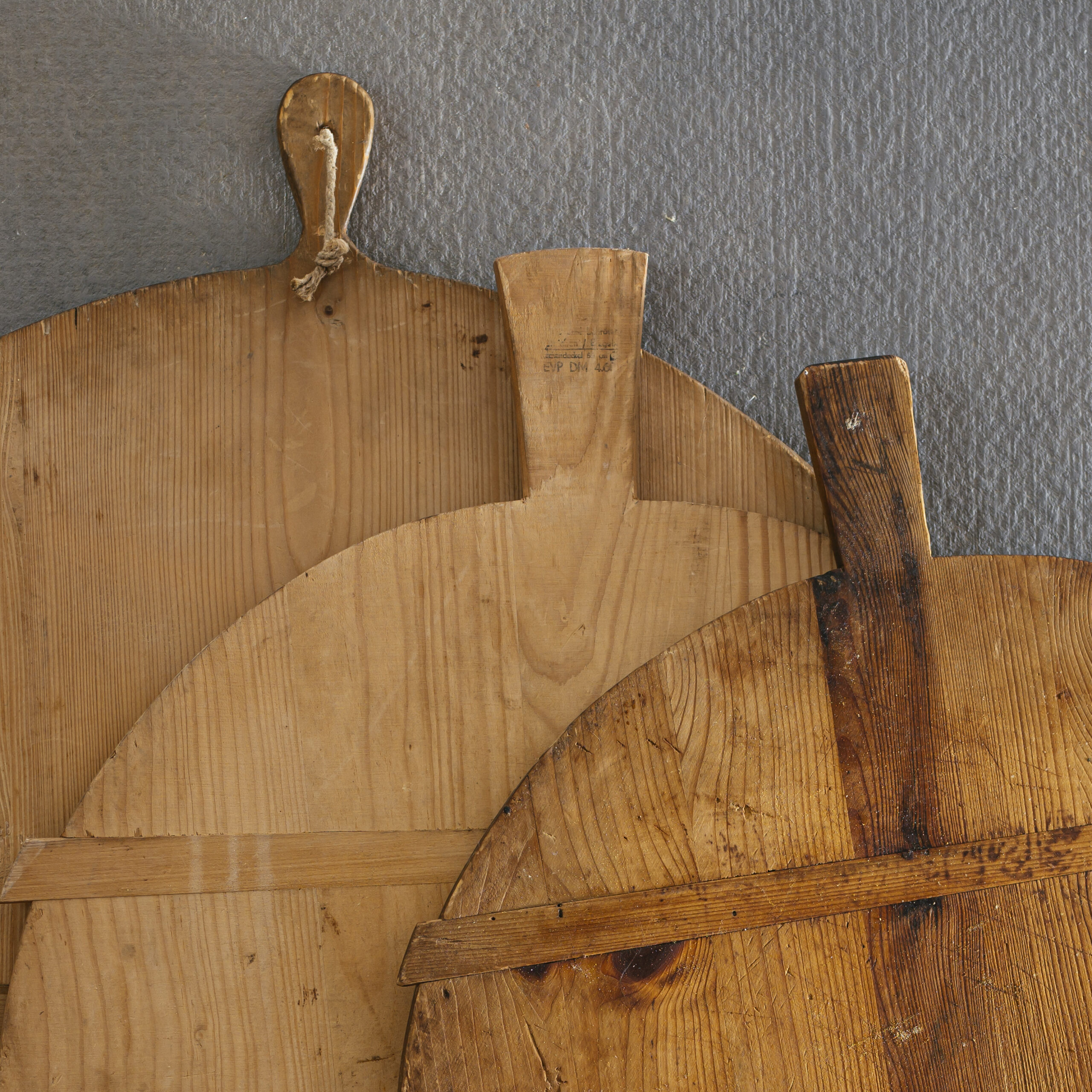 VTG - Wooden European Bread Board Large - Image 2